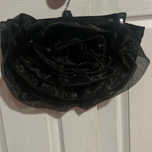 Black top from SHEIN size L brand new - Picture 1 of 2